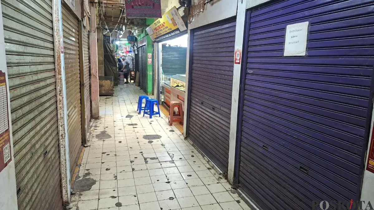 Beberapa kios di Pasar Tradisional Pondok Labu, Jakarta Selatan, tutup, Kamis, 3 September 2026. (Sumber: Poskota/Angga Pahlevi)