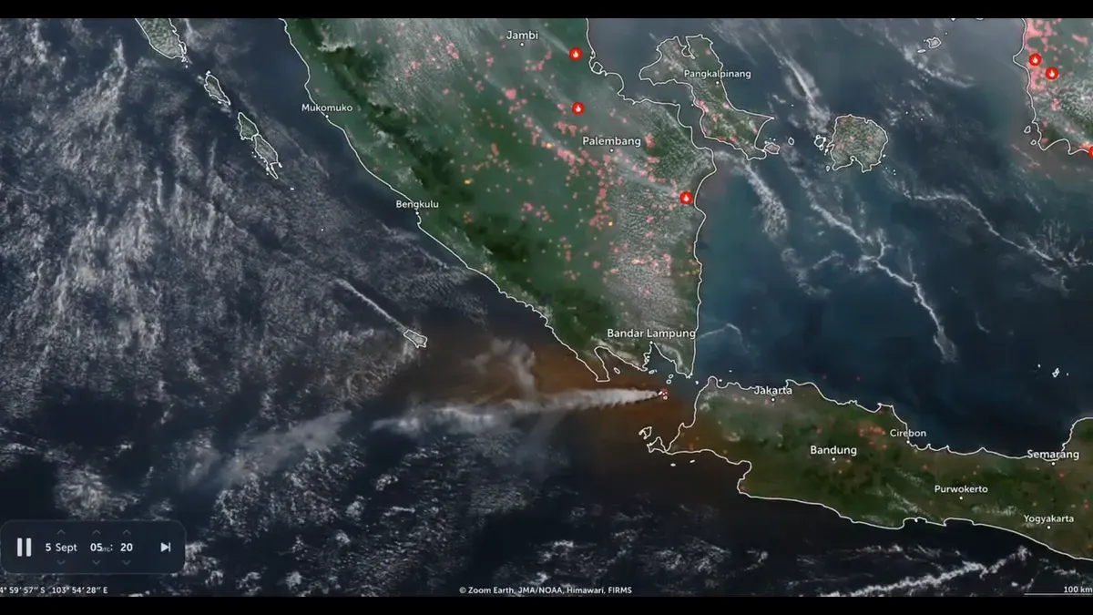 Tangkapan layar sebaran abu vulkanik Gunung Anak Krakatau ke sejumlah wilayah. (Sumber: X/@GusDikaOfficial)