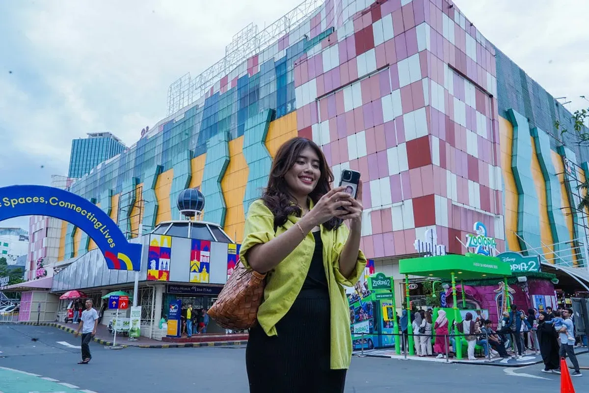 Beragam pilihan tempat nongkrong di kawasan Blok M, Jakarta Selatan, menawarkan suasana mulai dari ruang kreatif, kuliner, hingga taman kota yang santai. (Sumber: Jakarta Smart City)