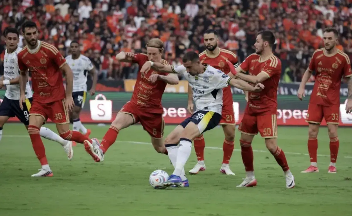 Persija Jakarta meraih kemenangan 2-1 atas Persib Bandung pada pekan kedua Super League 2026/2027 di SUGBK, Sabtu (12/9/2026). (Sumber: Persib)