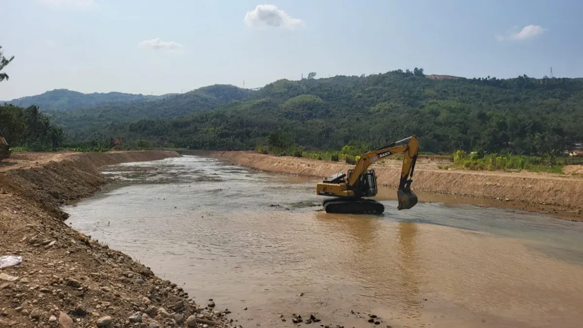 Sungai Cidikit di Bayah Barat, Kecamatan Bayah, Lebak yang telah dinormalisasi. (Sumber: Pemdes Bayah Barat)