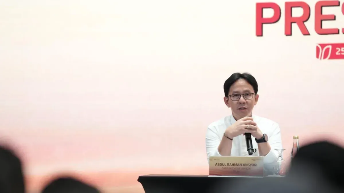 Chief Executive Officer Telin Abdul Rahman Ansyori menyampaikan komitmen Telin dalam mendorong keberlanjutan pada BATIC 2026 di Nusa Dua, Bali. (Sumber: Telkom)