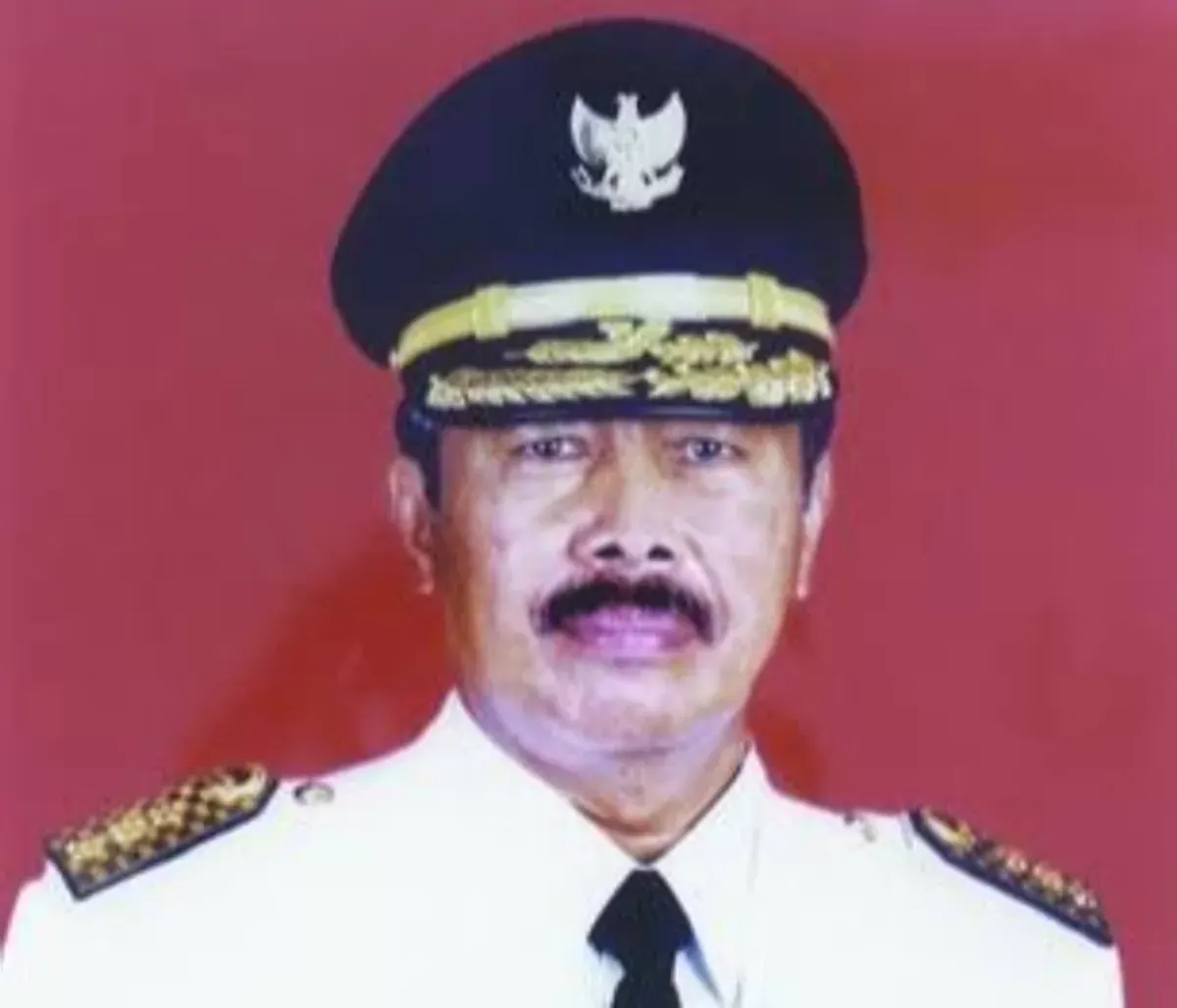 Mantan Gubernur Jawa Barat Danny Setiawan meninggal dunia pada Sabtu, 19 September 2026 dalam usia 81 tahun. (Sumber: Wilkipedia)