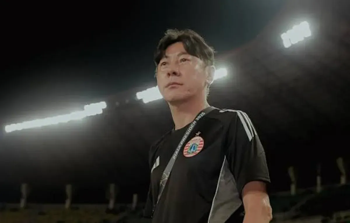 Persija Jakarta memberikan dukungan kepada Shin Tae-yong setelah video dugaan ucapan tentang status pendatang beredar di media sosial. (Sumber: Persija)