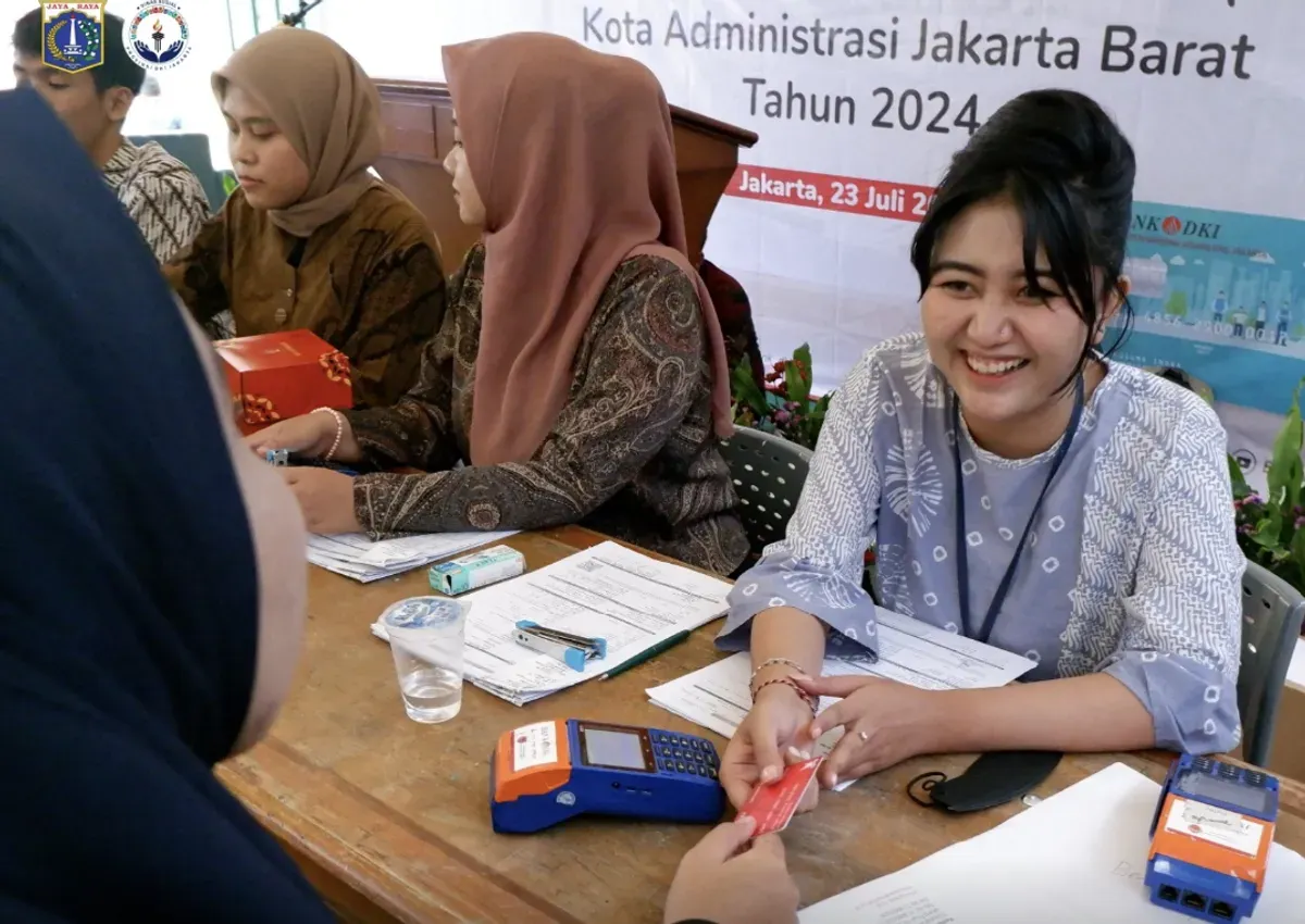 Dinsos DKI Jakarta kembali mendistribusikan ATM Bansos PKD melalui undangan ke-2 bagi penerima manfaat. (Sumber: Dinsos Jakarta)
