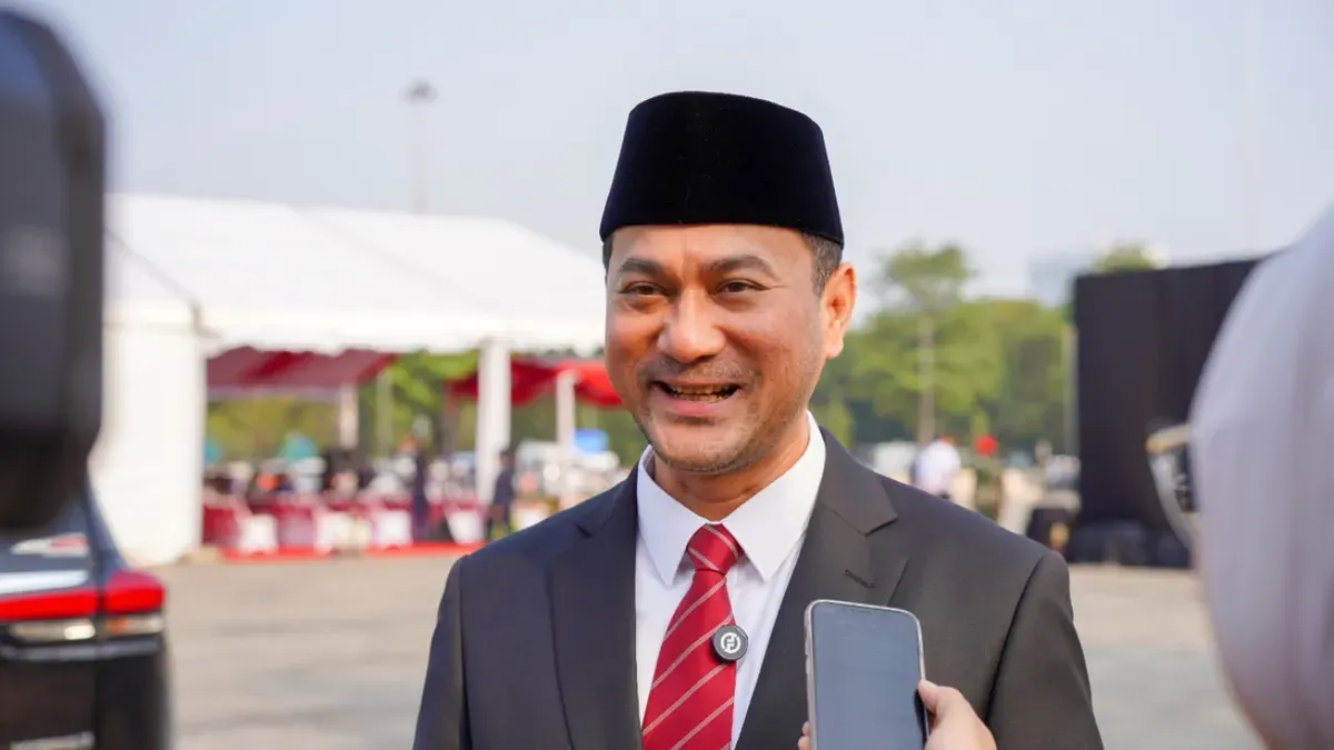 Sekretaris DPRD DKI Jakarta Augustinus saat menghadiri Upacara Hari Perhubungan Nasional (Harhubnas) Tahun 2026 di kawasan Monumen Nasional (Monas), Selasa, 22 September 2026. (Sumber: DDJP)