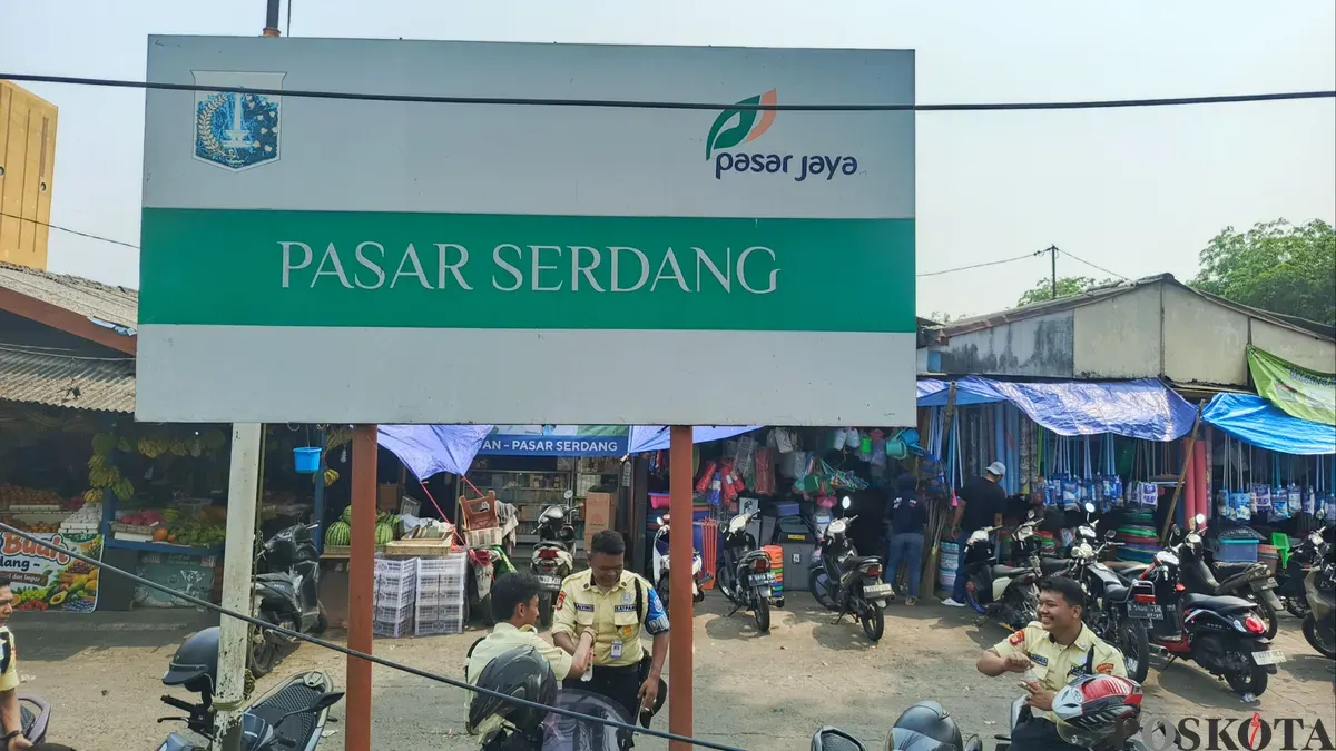 Situasi di Pasar Serdang, Kemayoran, Jakarta Pusat setelah kebakaran, Senin, 28 September 2026. (Sumber: Poskota/Ali Mansur)