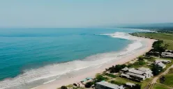 Keindahan Pantai Santolo Garut, Jawa Barat. (Sumber: Instagram/@nwwrhlm)