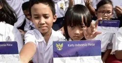 Masalah PIP 2025 nama tidak sesuai NISN menghambat pencairan. Simak syarat dokumen dan tata cara pembenahan data melalui operator sekolah untuk mengatasinya. (Sumber: Instagram/@kemendikdasmen)