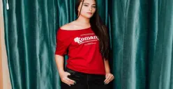 Aurora Ribero, aktris muda berbakat yang memukau dalam peran utamanya di film "Komang". (Sumber: Instagram/@auroraribero)