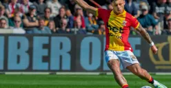 Potret Dean James, bek Go Ahead Eagles dan Timnas Indonesia yang mengalami cedera. (Sumber: Instagram/Go Ahead Eagles)