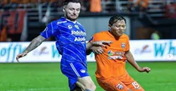 Persib Bandung berpeluang besar menjadi juara Liga 1 2024/2025 jika mampu mengamankan 12 poin dari empat laga tersisa. (Sumber: Instagram/Borneo FC)