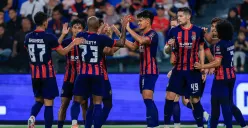 Johor Darul Tazim (JDT) FC, klub bek Timnas Indonesia, Jordi Amat, melengkapi gelar Liga Super Malaysia dengan rekor tak terkalahkan. (Sumber: Instagram @officialjohor)
