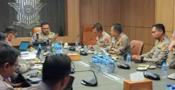 Operasi Ketupat 2026 resmi digelar selama 13 hari. Polri, TNI, dan instansi terkait mengamankan 185 ribu objek vital serta mengatur rekayasa lalu lintas mudik Lebaran. (Sumber: Dok. Korlantas Polri)
