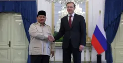 Prabowo Subianto sambut Wakil PM Pertama Rusia Denis Manturov di Istana Negara, Jakarta. (Sumber: X/@prabowo)