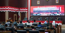 Suasana Rapat Paripurna DPRD Kota Bogor yang dipimpin oleh Ketua DPRD, Adityawarman Adil, untuk menetapkan tata tertib baru dan membentuk empat panitia khusus (Pansus) pada Kamis, 27 Maret 2025. (Sumber: Sekretariat DPRD Kota Bogor)