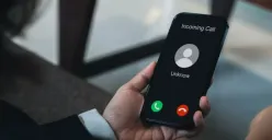 Simak 4 cara jitu mengatasi iPhone yang tidak menampilkan riwayat panggilan. (Sumber: Pinterest/PCMag)