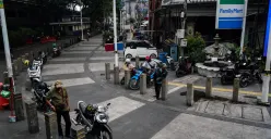 Penampakan parkir liar di Jakarta. (Sumber: Poskota/Bilal Nugraha Ginanjar)
