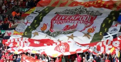 Suporter Liverpool di Stadion Anfield. (Sumber: Pixabay | Foto: anwo00)