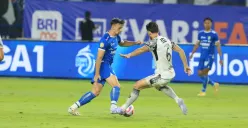 Mateo Kocijan di pertandingan Persib Bandung vs Bali United. (Sumber: Poskota/Ade Mamad)