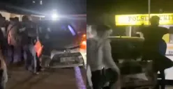Seorang wanita menjadi korban pengeroyokan dan perusakan mobil oleh puluhan debt collector di depan Polsek Bukit Raya. (Sumber: Tangkap Layar Instagram/@medsos_rame)