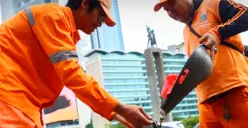 Potret petugas PPSU DKI Jakarta. (Sumber: Instagram/@dkijakarta)