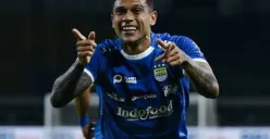 Ciro Alves resmi berpisah dengan Persib Bandung dan dilaporkan akan menjadi WNI. (Sumber: Instagram/@persib)