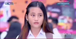 Gadis SMA bernama Aura Cinta sempat jadi figuran sinetron kini viral di tengah sorotan lantaran kritik kebijakan Gubernur Jawa Barat, Dedi Mulyadi. (Sumber: Tangkap layar Instagram/@medsoszone)