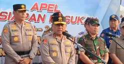 Kapolda Metro Jaya, Irjen Karyoto, setelah memimpin Apel Kesiapan Pasukan Dalam Rangka Pengamanan Hari Buruh Internasional Mayday 2025, di Monas, Jakarta Pusat, 29 April 2025. (Sumber: Poskota/Ali Mansur)