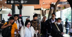 Ada 15 golongan masyarakat yang dapat kartu transportasi Jakarta gratis dari Pemprov DKI Jakarta. (Sumber: Poskota/Bilal Nugraha Ginanjar)