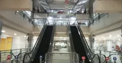 Suasana di Mangga Dua Square dan WTC Mangga Dua, Selasa, 30 April 2025. (Sumber: Poskota/Nurpini Aulia Rapika)