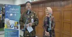 Wakil Gubernur Jakarta Rano Karno saat menyampaikan konferensi pers di Balai Kota DKI Jakarta, Rabu 30 April 2025. (Sumber: Poskota/M. Tegar Jihad)