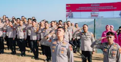 Kapolres Cimahi, AKBP Niko Nurullah Adi Putra, pimpin upacara peringatan hari kemerdekaan di, Puncak Bumi Luhur. (Sumber: Poskota/Gatot Poedji Utomo)