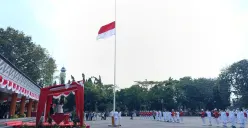 Suasana upacara peringatan HUT ke-80 RI di Alun-Alun M. Hasibuan, Kota Bekasi, Minggu, 17 Agustus 2025. (Sumber: Poskota/Nurpini Aulia Rapika)