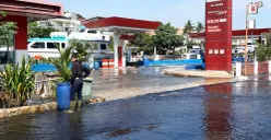 Banjir rob di Marina, Ancol, Jakarta Utara. (Sumber: Dok. Kominfotik Ancol)