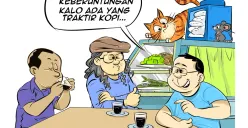 Tiga sahabat, Bung Heri, Mas Bro, dan Bang Yudi, berbincang di warteg tentang kelahiran bayi panda Satrio Wiratama dan makna simbol keberuntungan serta persahabatan antara Indonesia dan China. (Sumber: Poskota/Arif Setiadi)