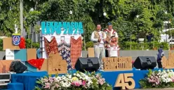 Wakil Wali Kota Depok, Chandra Rahmansyah membuka acara Dekranasda Expo di DOS, Kota Depok, Minggu, 7 Desember 2025. (Sumber: Dok. Diskominfo Depok)