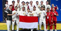 Potret tim putra cabor badminton yang memenangkan medali emas di SEA Games 2025. (Sumber: X/@INABadminton)