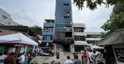 Situasi terkini pasca kebakaran gedung Terra Drobe di Jalan Letjen Suprapto, Kemayoran, Jakarta Pusat, Rabu, 10 Desember 2025. (Sumber: Poskota | Foto: Pandi Ramedhan)