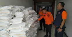 Persedian garam untuk Operasi Modifikasi Cuaca (MOC) di Bandara Halim Perdanakusuma, Jakarta Timur, Minggu, 2 Februari 2025. (Sumber: Dok. BPBD Jakarta)