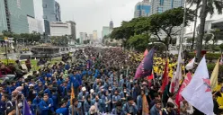 Demo Mahasiswa #IndonesiaGelap kritisi pemerintahan Presiden Prabowo Subianto hari ini di Jakarta pada Senin, 17 Februari 2025. (Sumber: Capture X akun @jackjackparrr)