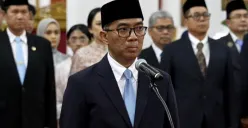 Brian Yuliarto dilantik sebagai Mendiktisaintek baru di Istana Negara, Jakarta, Rabu, 19 Februari 2025. (Sumber: YouTube/Sekretariat Presiden)