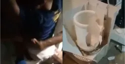 Detik-detik Damkar mengevakuasi balita yang terjebak di mesin cuci di Cikampek. (Sumber: Tangkap Layar Instagram/@halokrw)