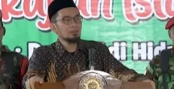 Ustadz Adi Hidayat menjelaskan esensi puasa yang benar. (Sumber: Tangkapan Layar YouTube/Adi Hidayat Official)