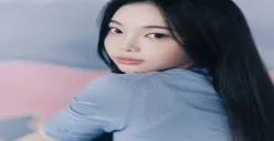 Carmen dari girl group Hearts2Hearts menjadi idol pertama di SM Entertainment. (Sumber: Instagram: @hearts2hearts)