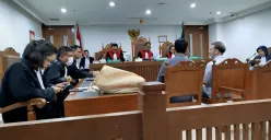 Sidang terdakwa WNA asal Iran yang tersandung kasus narkoba di Pengadilan Negeri (PN) Jakarta Pusat, Selasa, 25 Februari 2025. (Sumber: Poskota/Ramot Sormin)