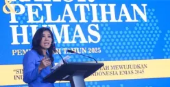 Menkomdigi, Meutya Hafid dalam Rapat Koordinasi dan Pelatihan Humas Pemerintah di Pusat Pendidikan dan Pelatihan Kementerian Komunikasi dan Digital (Pusdiklat Kemkomdigi), Jakarta, Rabu, 26 Februari 2025. (Sumber: Dok. Komdigi)