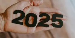 NIK e-KTP Bisa Dapat Bansos PKH dan BPNT Tahun 2025  (Sumber: Unsplash/Kelly Sikkema)