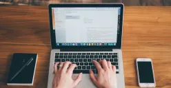Jaga privasi data diri dengan mengikuti cara menghapus jejak digital ini.(Pinterest/Francisco Mejia)