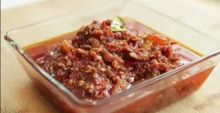 Resep sambal goreng tomat ala Devina Hermawan (Sumber: Tangkap Layar YouTube/Devina Hermawan)